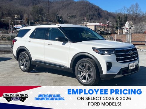 New 2026 Ford Explorer Active w/ Active Comfort Package AWD/4WD image 1