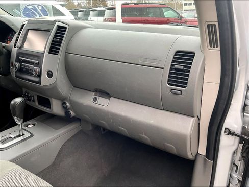 Certified 2021 Nissan Frontier SV image 13