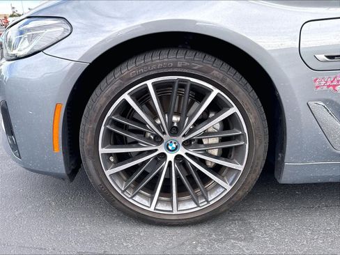 Used 2023 BMW 530e w/ Premium Package RWD image 32