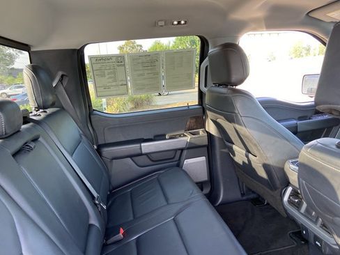 Used 2021 Ford F150 Lariat RWD image 21