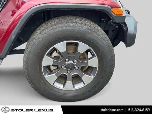 Used 2021 Jeep Wrangler Unlimited Sahara AWD/4WD image 9