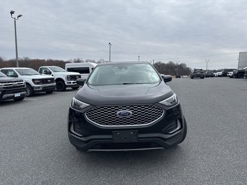 Used 2023 Ford Edge SEL image 2
