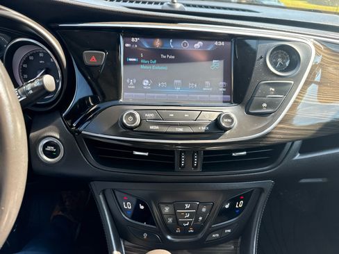 Used 2020 Buick Envision Essence FWD image 22