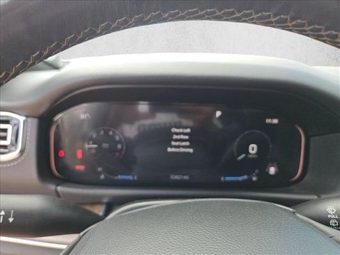 Used 2023 Jeep Grand Wagoneer 4WD image 11
