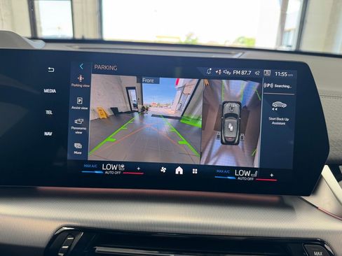 Used 2025 BMW X2 xDrive28i w/ Technology Package image 29