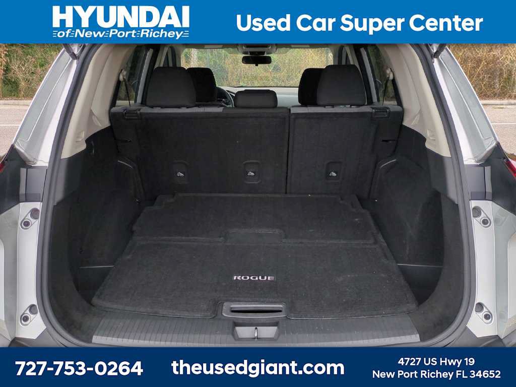Used 2022 Nissan Rogue SV FWD image 12