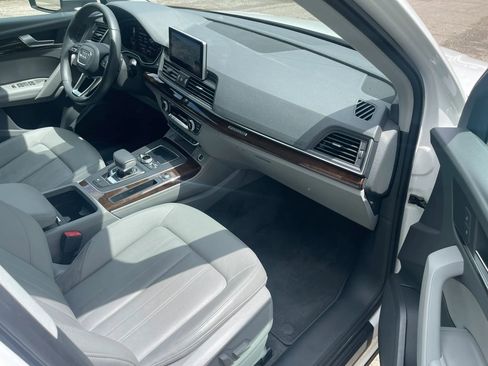 Used 2019 Audi Q5 Premium AWD/4WD image 14