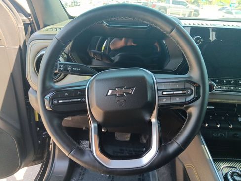 Used 2023 Chevrolet Colorado ZR2 w/ ZR2 Convenience Package III AWD/4WD image 14