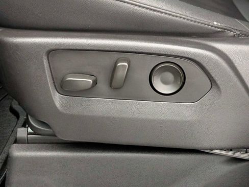 Used 2022 GMC Sierra 1500 SLT w/ SLT Convenience Package image 20