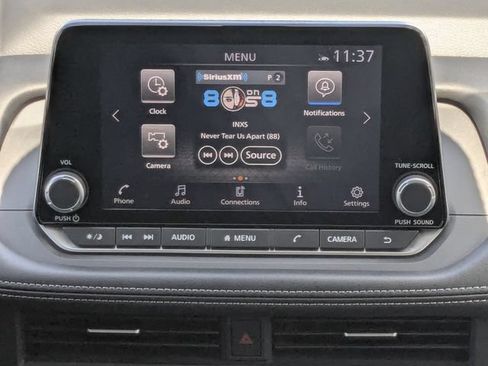 Used 2024 Nissan Rogue SV FWD image 21