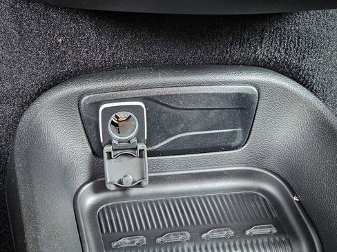 New 2026 Chrysler Pacifica Select image 27