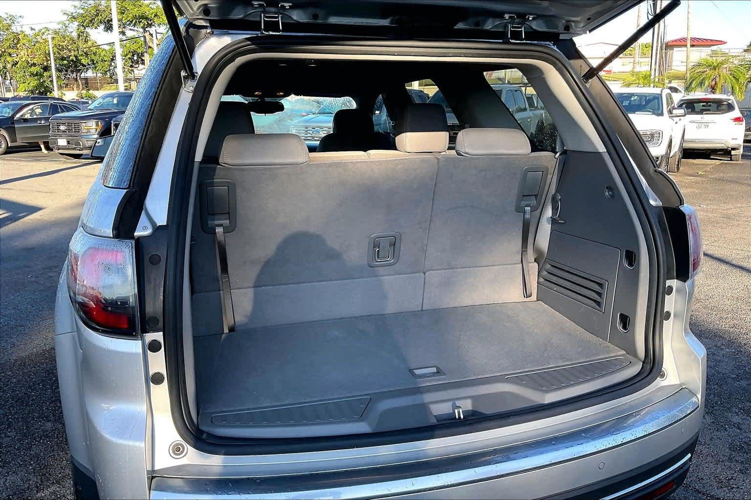 Used 2013 GMC Acadia SLE FWD image 18