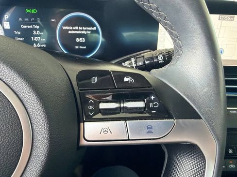 Certified 2024 Hyundai Elantra Limited FWD image 27