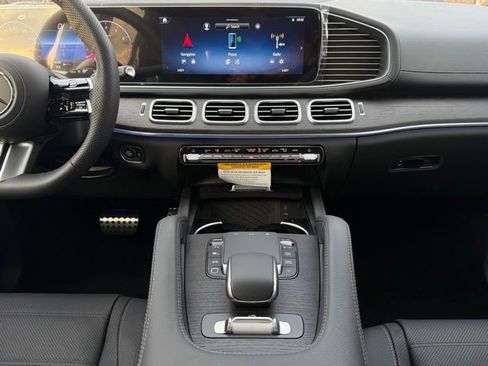 New 2026 Mercedes-Benz GLS 450 4MATIC image 14