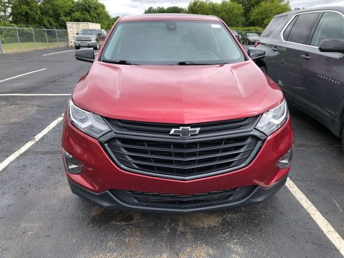 Used 2021 Chevrolet Equinox LT FWD image 2