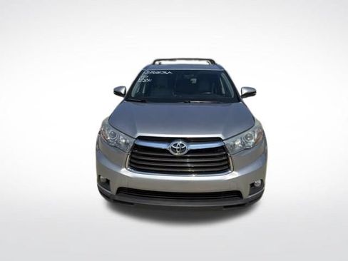 Used 2016 Toyota Highlander XLE FWD image 8