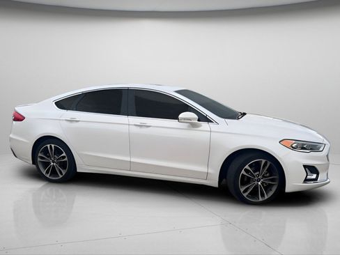 Certified 2019 Ford Fusion Titanium image 4