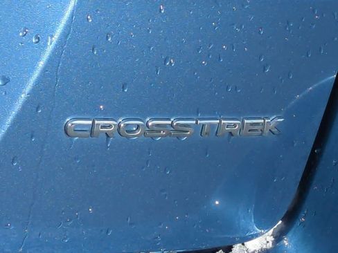 Used 2022 Subaru Crosstrek 2.0i Premium w/ Moonroof Package image 12