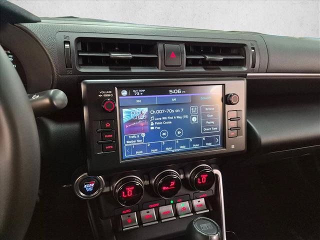 Used 2025 Toyota GR86 Premium RWD image 19