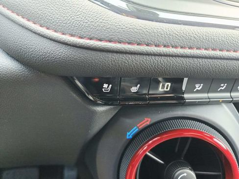 Certified 2024 Chevrolet Blazer RS w/ Enhanced Convenience Package AWD/4WD image 26