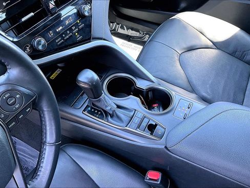 Used 2024 Toyota Camry XSE FWD image 18