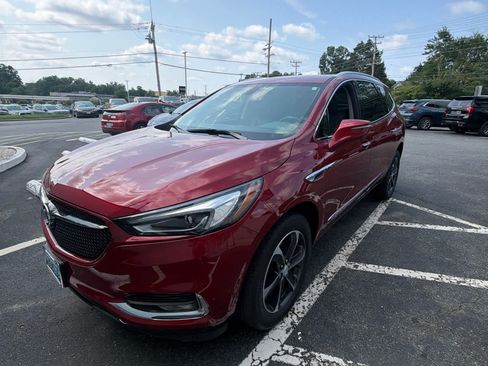 Used 2020 Buick Enclave Essence w/ Sport Touring Edition AWD/4WD image 3