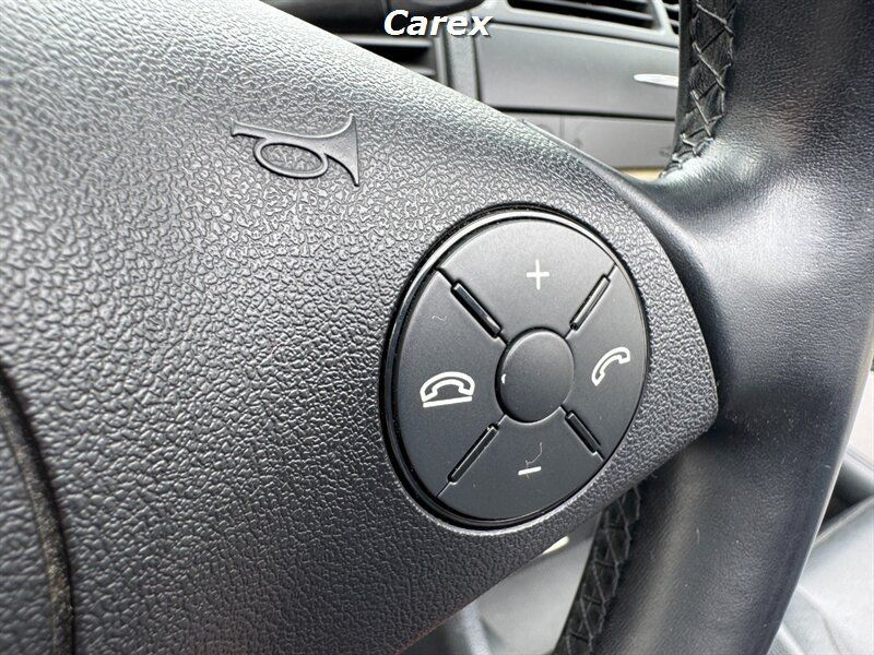 Used 2010 Mercedes-Benz SLK 350 image 25