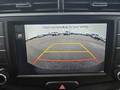 Used 2022 Kia Soul LX image 20