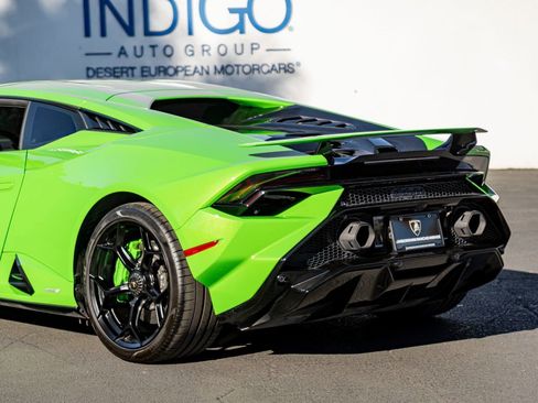 Used 2023 Lamborghini Huracan Tecnica image 10