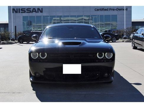 Used 2020 Dodge Challenger R/T w/ Blacktop Package image 8
