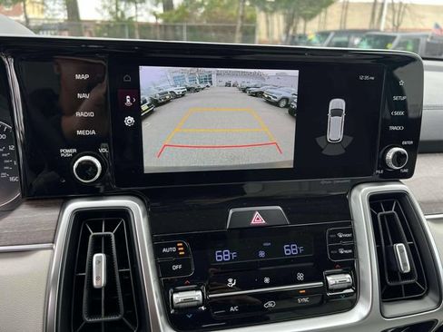 Used 2023 Kia Sorento S w/ Panoramic Sunroof Package AWD/4WD image 14