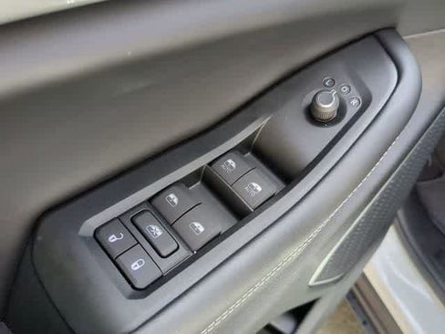 New 2026 Jeep Grand Cherokee L Limited AWD/4WD image 18
