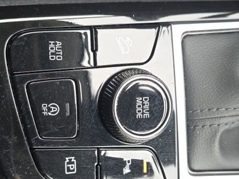 Used 2023 Kia Sportage SX image 22