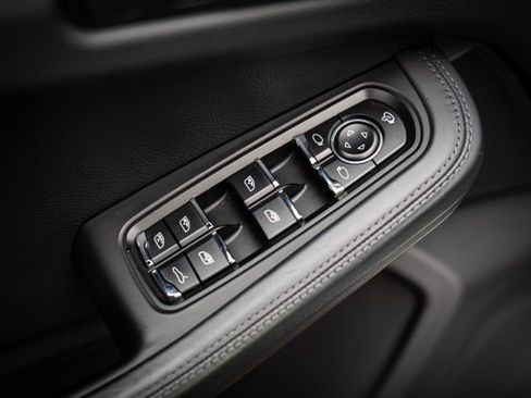 Used 2022 Porsche Macan S w/ Premium Package Plus image 49