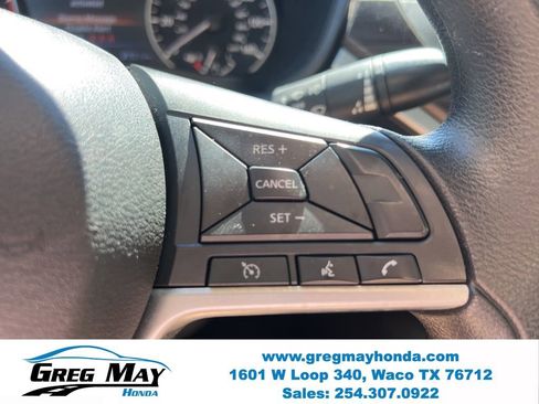 Used 2024 Nissan Altima 2.5 SV FWD image 24
