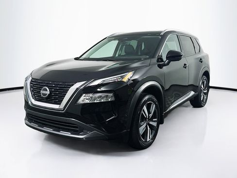 Used 2023 Nissan Rogue SL w/ SL Premium Package image 3