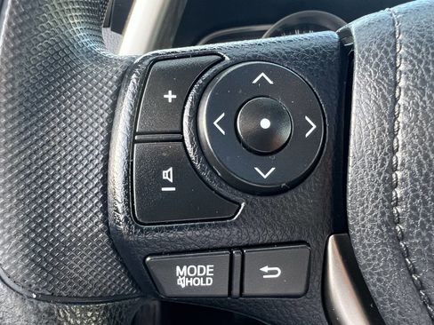 Used 2015 Toyota RAV4 XLE image 25