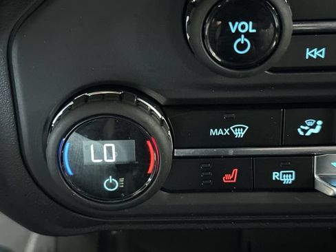 Certified 2023 Ford Bronco Black Diamond w/ Sasquatch Package AWD/4WD image 34