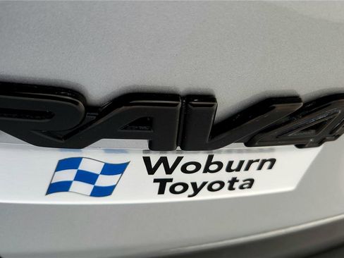 Certified 2022 Toyota RAV4 LE image 25