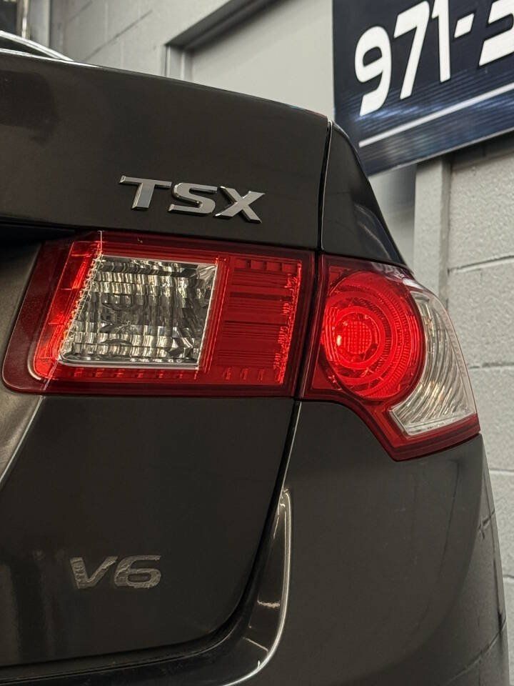 Used 2010 Acura TSX w/ Technology Package FWD image 9