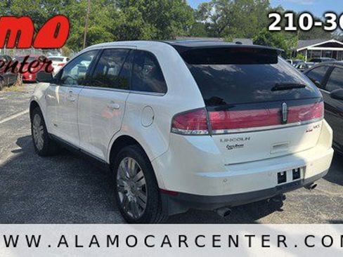 Used 2008 Lincoln MKX FWD image 3