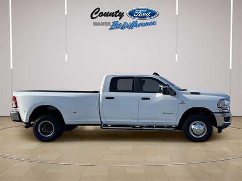 Used 2024 RAM 3500 Big Horn image 23