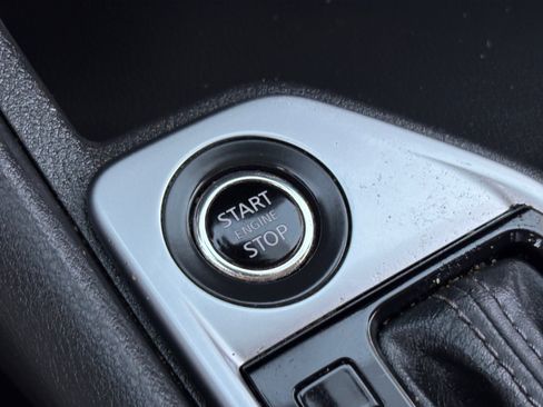 Used 2024 Nissan Sentra SV FWD image 28