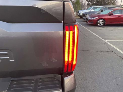 Used 2025 Toyota Tundra Limited image 17