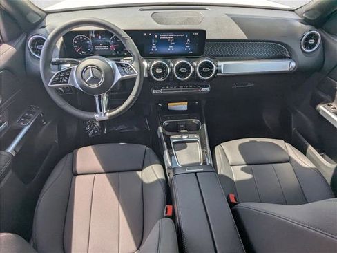 New 2026 Mercedes-Benz GLB 250 image 13