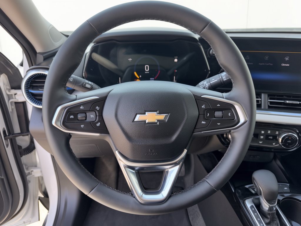 Used 2026 Chevrolet Trax LT w/ Driver Confidence Package FWD image 10