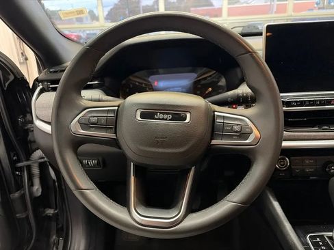 Used 2024 Jeep Compass Latitude AWD/4WD image 24
