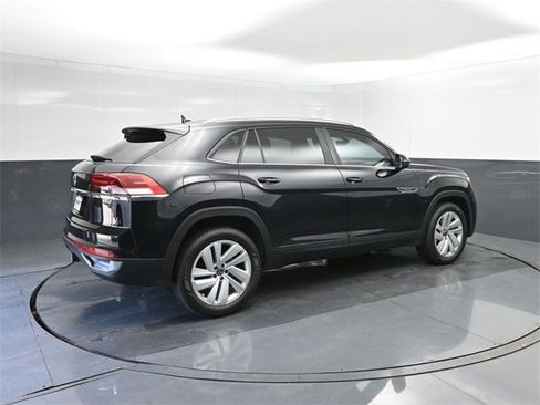 Used 2023 Volkswagen Atlas Cross Sport SE image 15