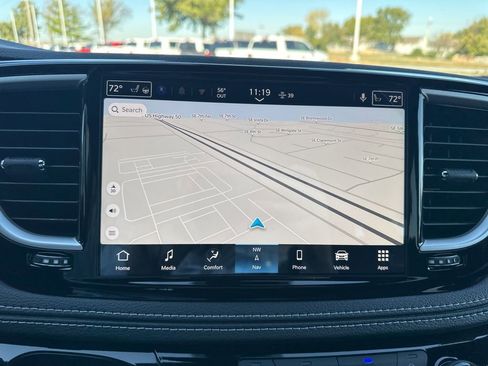 New 2026 Chrysler Pacifica Select image 67