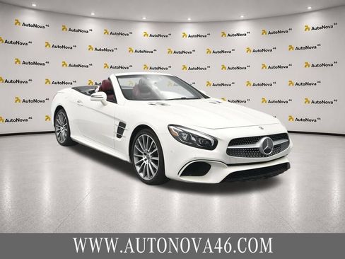 Used 2018 Mercedes-Benz SL 550 image 11